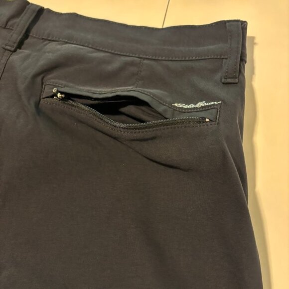 Eddie Bauer Takeoff Chino Pants Men's Black Stretch Hiking Outdoor - 35x32 - Picture 2 of 9